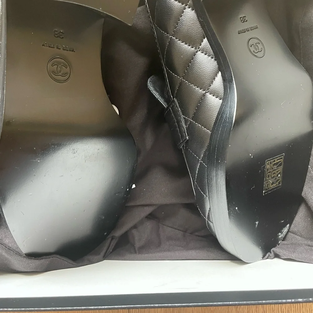 CHANEL Black Quilted Loafers with Gold Accent - Picture 5 of 6